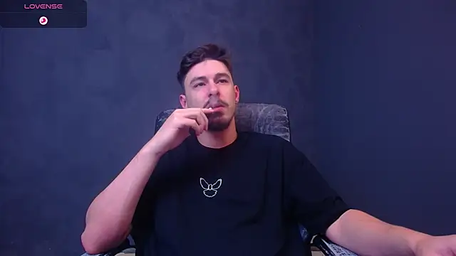 EnzoRace online show from December 2025 05:42:01 AM