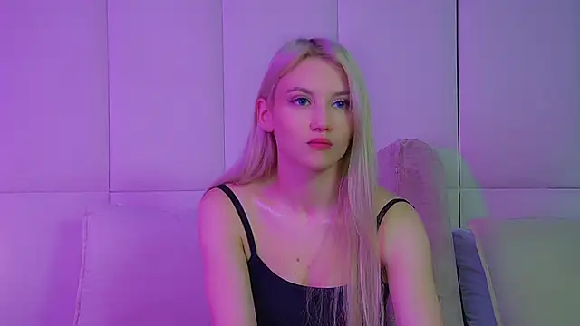 StacyEvances online show from September 2025 06:57:01 PM