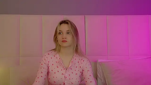 StacyEvances online show from January 2026 06:12:01 PM