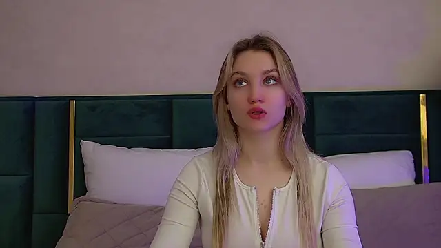 StacyEvances online show from February 2026 06:09:02 AM