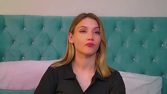 StacyEvances online show from June 2026 04:23:02 AM