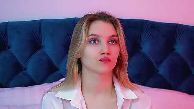 StacyEvances online show from March 2026 06:33:01 PM