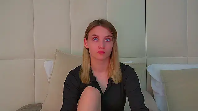 StacyEvances online show from June 2026 07:58:02 PM