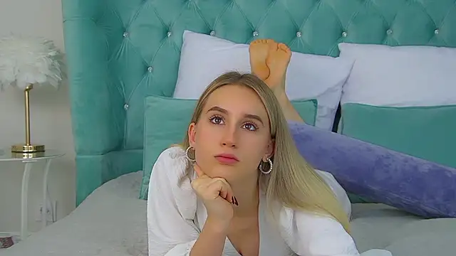 VictoriaHopsons online show from October 2025 06:26:02 AM
