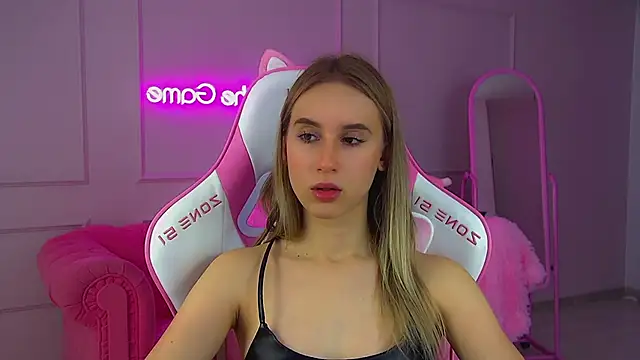 Snapshot of VictoriaHopsons chatting on November 2025 06:12:02 AM VictoriaHopsons online show from November 2025 06:12:02 AM