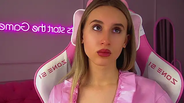 Snapshot of VictoriaHopsons chatting on November 2025 06:46:01 AM VictoriaHopsons online show from November 2025 06:46:01 AM