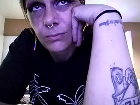 SparklesB1tch online show from May 2026 08:24:02 PM
