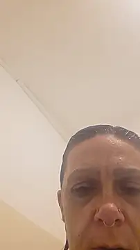 SparklesB1tch online show from May 2026 05:00:02 PM