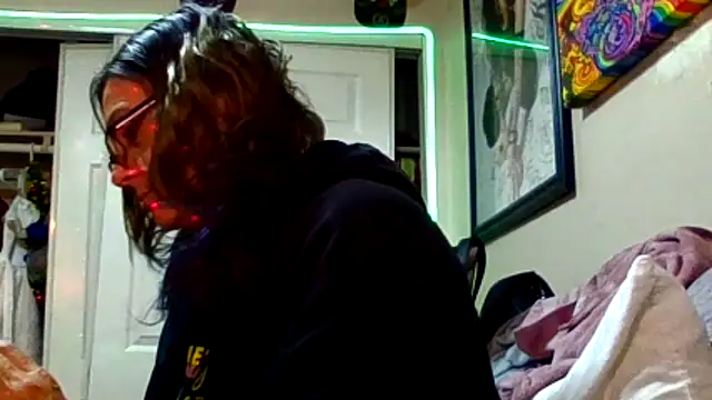 SparklesB1tch online show from December 2025 09:13:02 AM