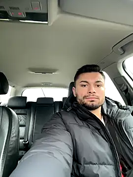 irimiea1729 online show from December 2025 01:06:02 PM