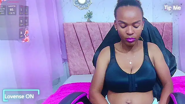 mia  thomson  online show from April 2026 02:40:01 AM