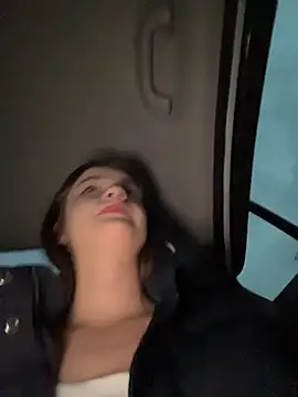 KittyQueeny online show from November 2025 01:11:01 PM