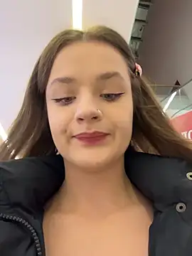 KittyQueeny online show from December 2025 02:10:02 PM