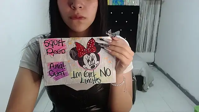 Snapshot of Darkittydoll_15 chatting on October 2025 12:28:01 PM Darkittydoll 15 online show from October 2025 12:28:01 PM