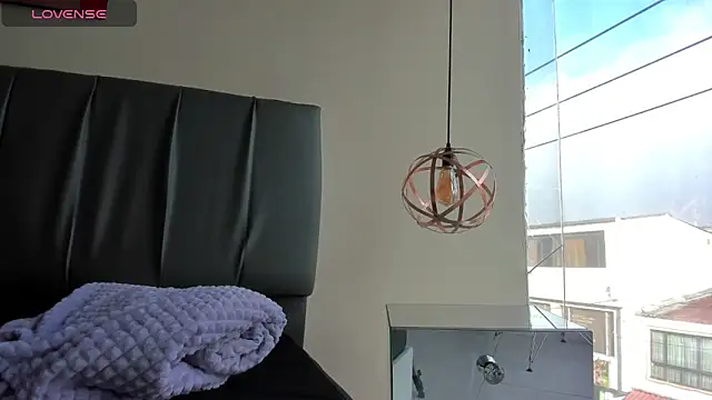 iisabella noa online show from April 2026 12:21:02 PM