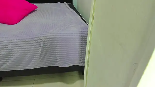 Snapshot of iisabella_noa chatting on October 2025 12:52:01 PM iisabella noa online show from October 2025 12:52:01 PM