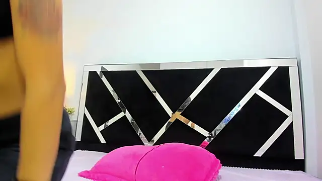 iisabella noa online show from January 2026 01:03:01 PM