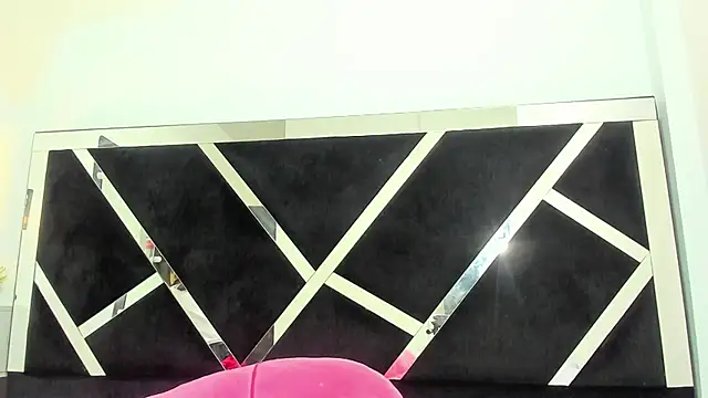 iisabella noa online show from January 2026 12:53:01 PM