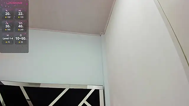 iisabella noa online show from November 2025 07:58:02 PM