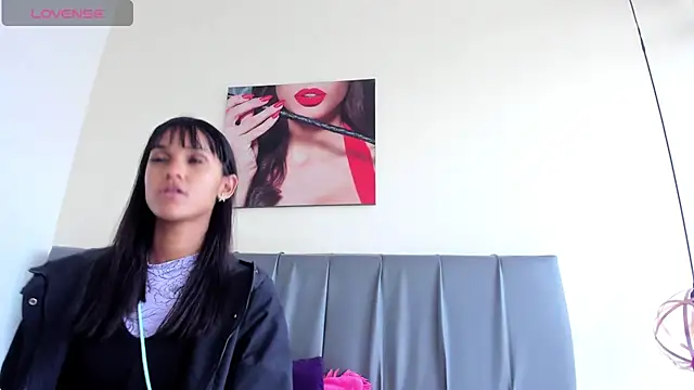 iisabella noa online show from June 2026 12:38:02 PM