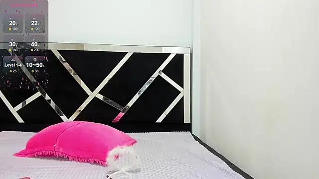 iisabella noa online show from November 2025 12:49:02 PM