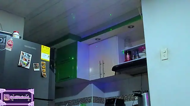 milita houston online show from September 2025 02:39:01 AM