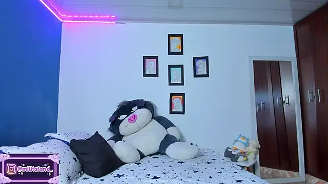 milita houston online show from October 2025 01:18:01 AM