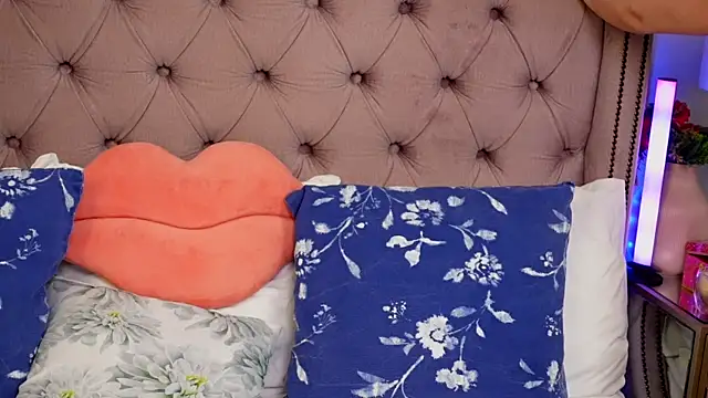 JenniferLovve online show from March 2026 04:14:01 AM