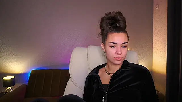 EricaSin online show from October 2025 06:01:01 AM