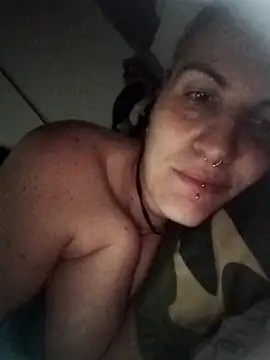 Snapshot of est_82 chatting on September 2025 09:36:02 PM est 82 online show from September 2025 09:36:02 PM