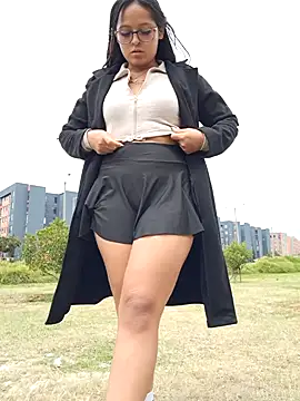LunaHot 777 online show from October 2025 06:42:02 PM