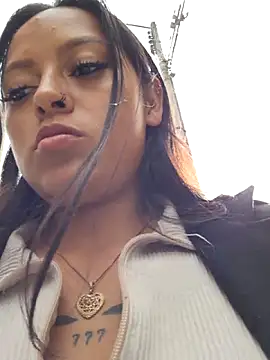 LunaHot 777 online show from November 2025 08:24:01 PM