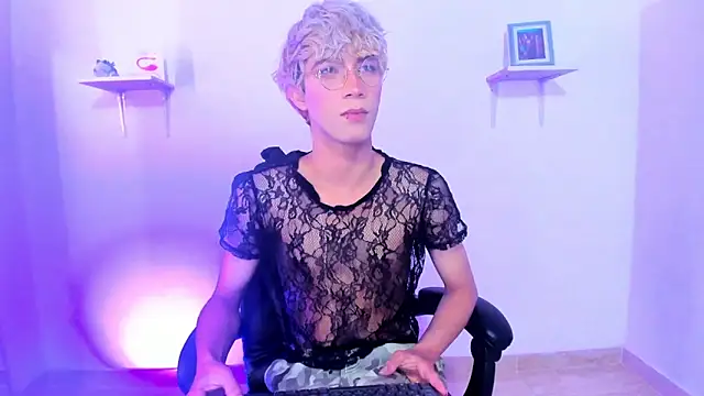 Cooperrosscute233 online show from September 2025 08:05:01 PM