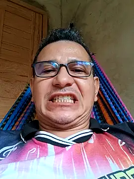 JPJALENQUER online show from April 2026 05:14:01 PM