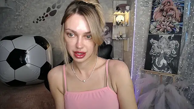 NickyAdamidi online show from June 2026 04:27:02 PM