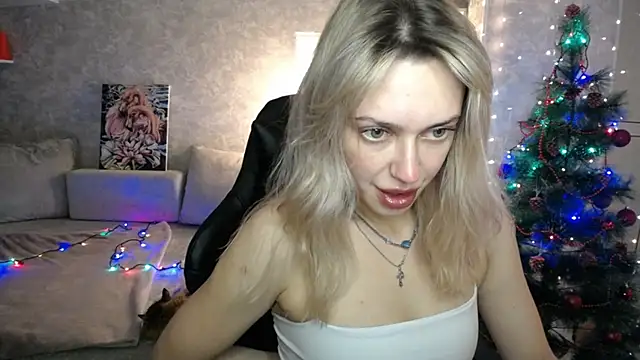 NickyAdamidi online show from December 2025 05:51:01 PM