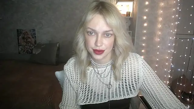 NickyAdamidi online show from October 2025 03:57:02 PM