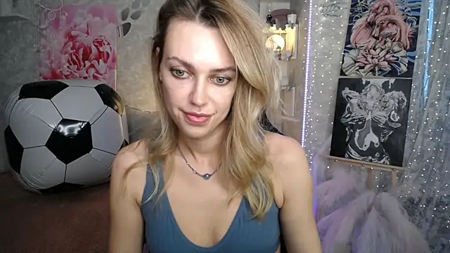 NickyAdamidi online show from July 2026 04:20:01 PM