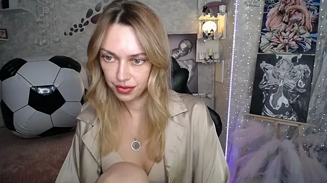 NickyAdamidi online show from June 2026 04:13:01 PM