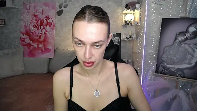 NickyAdamidi online show from July 2026 04:08:01 PM