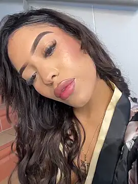 MystiqueXXX online show from May 2026 01:17:02 PM