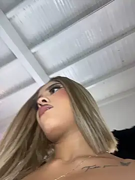 MystiqueXXX online show from January 2026 01:15:01 PM