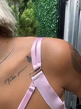 MystiqueXXX online show from November 2025 01:22:01 PM