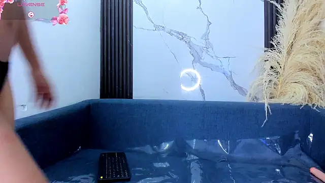 CristineCaru online show from February 2026 12:00:01 PM