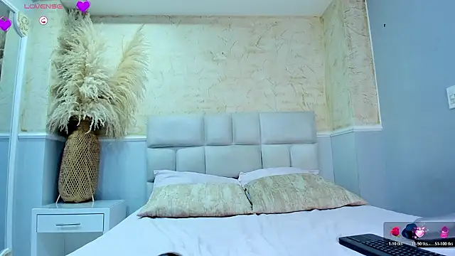 CristineCaru online show from February 2026 11:39:02 AM