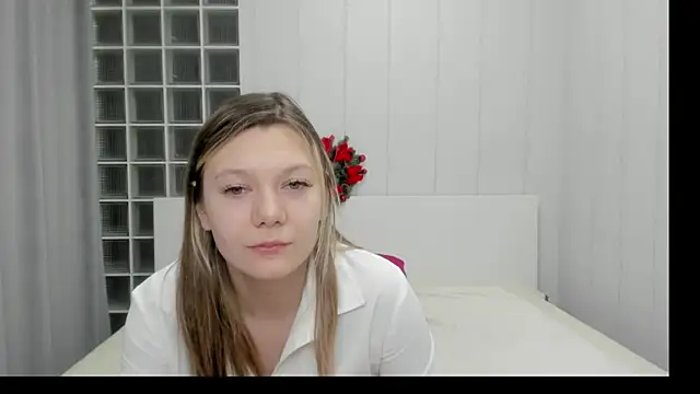 Sunny Sammy online show from December 2025 01:23:02 AM