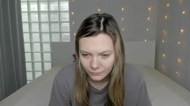 Sunny Sammy online show from December 2025 01:19:01 AM