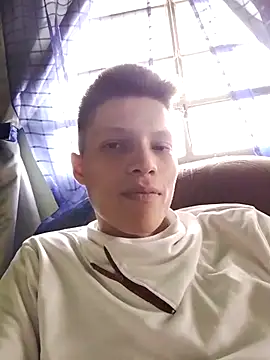 Snapshot of elinnki chatting on September 2025 05:52:01 PM elinnki online show from September 2025 05:52:01 PM