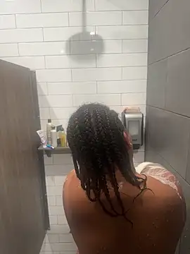 reinagotthroat online show from April 2026 06:04:02 PM