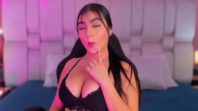 Snapshot of BelaCox_ chatting on September 2025 12:00:01 PM BelaCox online show from September 2025 12:00:01 PM